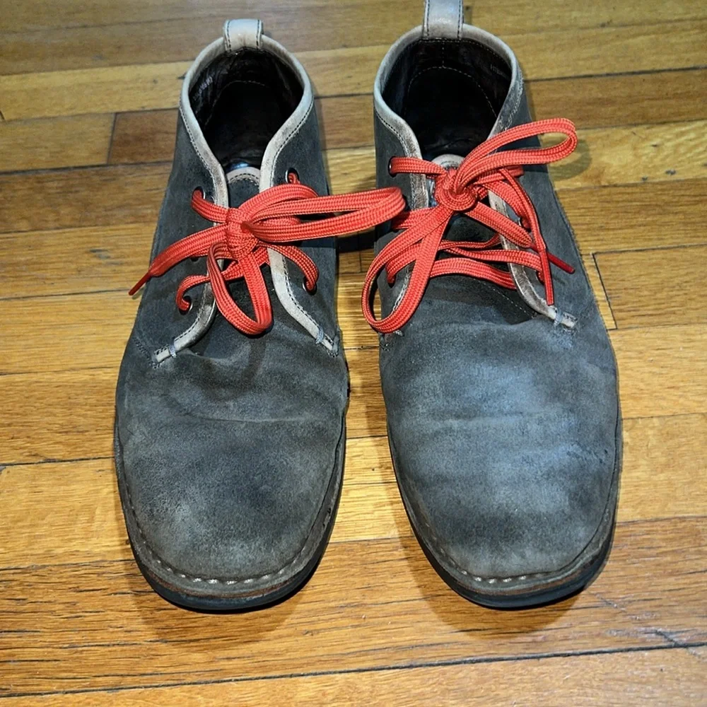 John Varvatos USA The Hipster Suede Chukka Boots in Grey, size 10